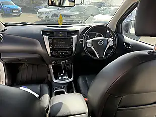 Used 2020 Nissan Navara Tekna White - Interior and Exterior details 10