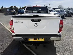 Used 2020 Nissan Navara Tekna White - Interior and Exterior details 4