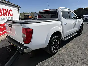 Used 2020 Nissan Navara Tekna White - Interior and Exterior details 5