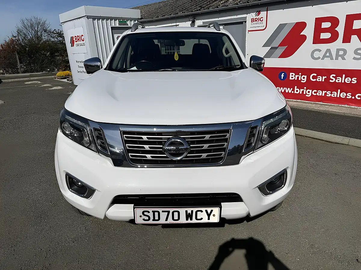 Used 2020 Nissan Navara Tekna White - Interior and Exterior details 7