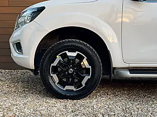 Used 2020 Nissan Navara Tekna White - Interior and Exterior details 10