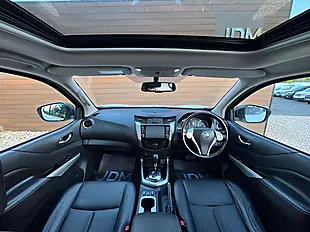 Used 2020 Nissan Navara Tekna White - Interior and Exterior details 17