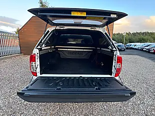 Used 2020 Nissan Navara Tekna White - Interior and Exterior details 5