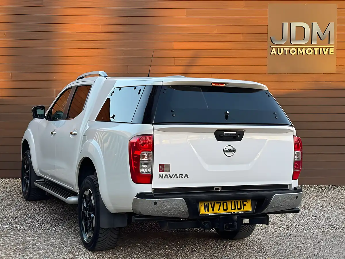 Used 2020 Nissan Navara Tekna White - Interior and Exterior details 7