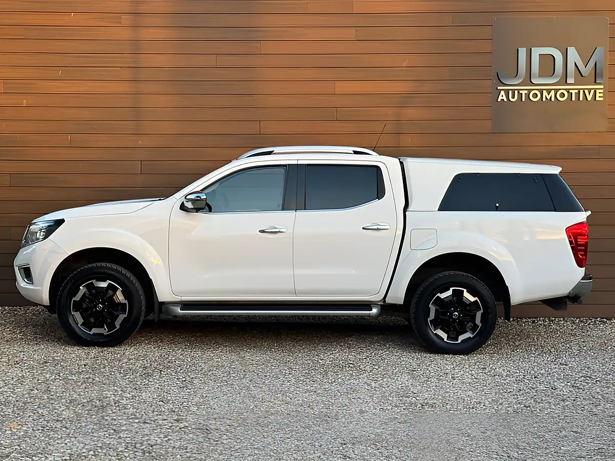 Used 2020 Nissan Navara Tekna White - Interior and Exterior details 8