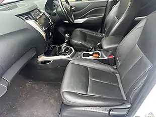 Used 2020 Nissan Navara Tekna White - Interior and Exterior details 3