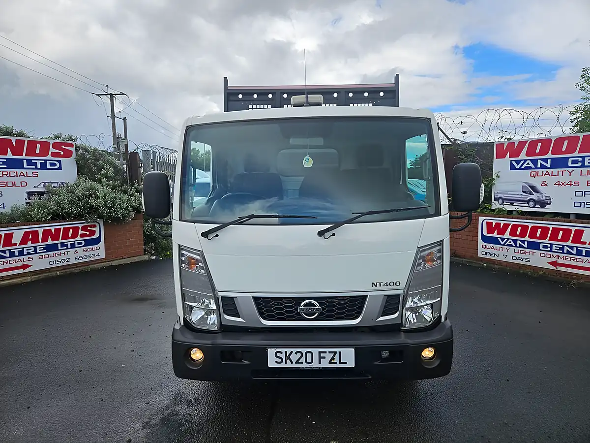 Used 2020 Nissan Nt400 Cabstar 35.B Lwb White - Interior and Exterior details 3