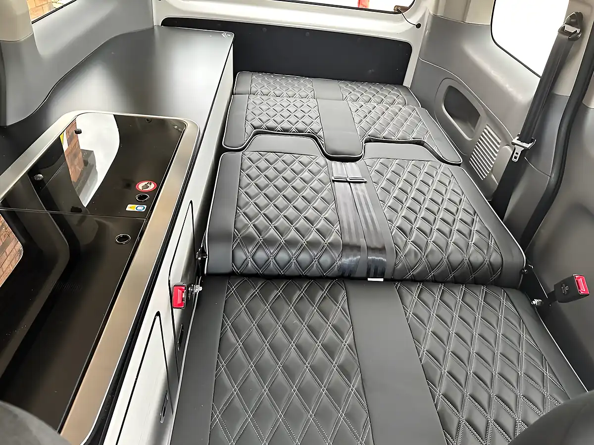 Used 2020 Nissan NV200 E Evalia Day Van White - Interior and Exterior details 8