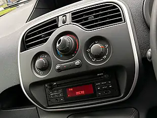 Used 2020 Nissan NV250 Acenta Black - Interior and Exterior details 16