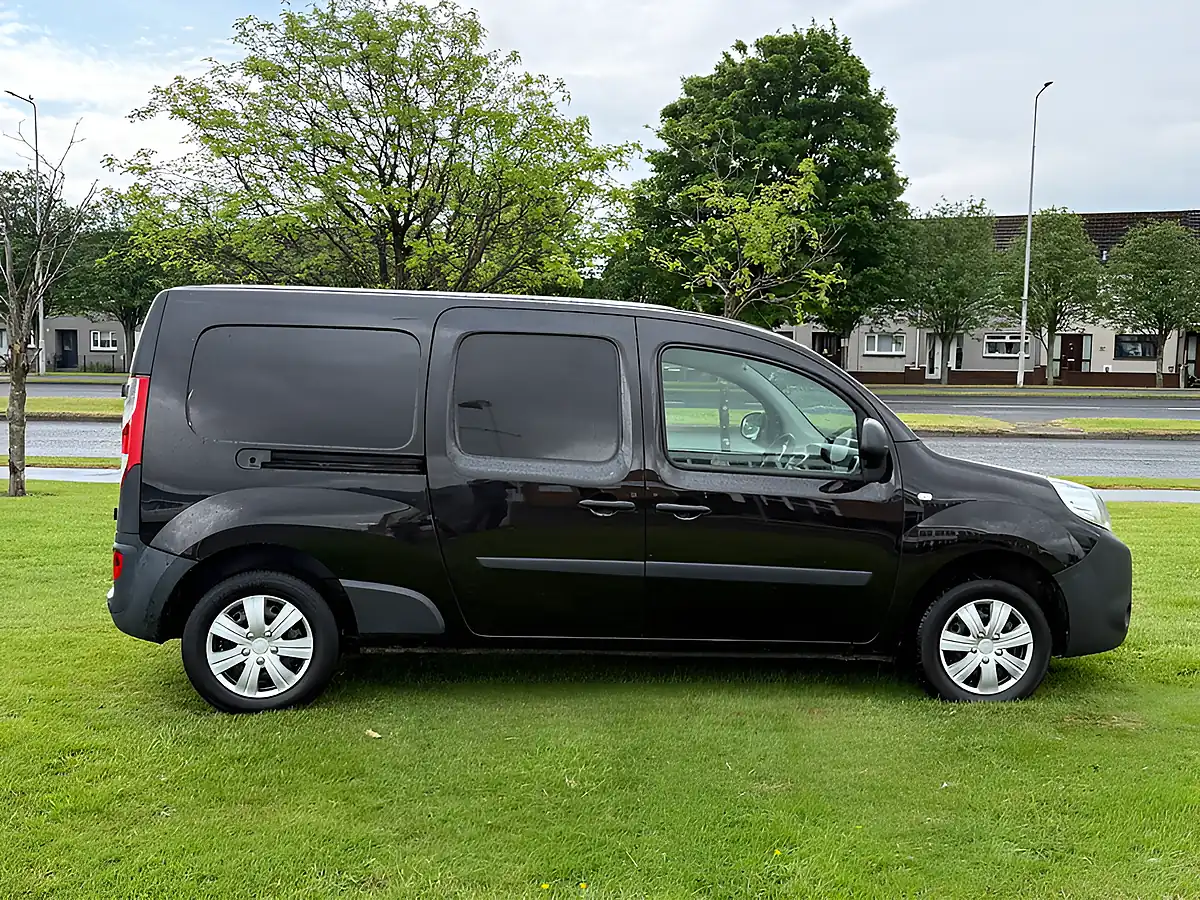 Used 2020 Nissan NV250 Acenta Black - Interior and Exterior details 7