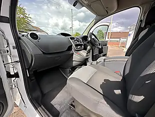 Used 2020 Nissan NV250 Acenta White - Interior and Exterior details 17