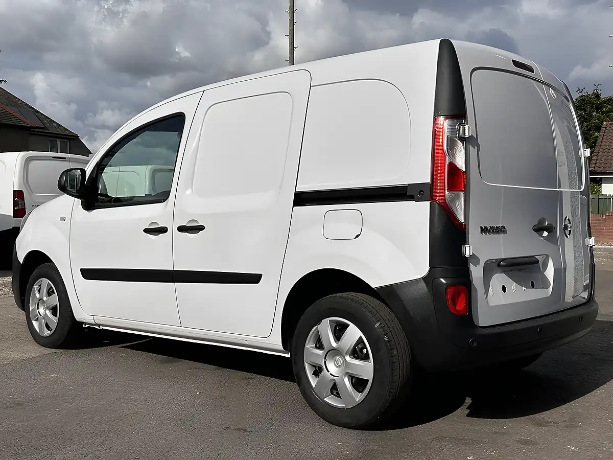 Used 2020 Nissan NV250 Acenta White - Interior and Exterior details 6