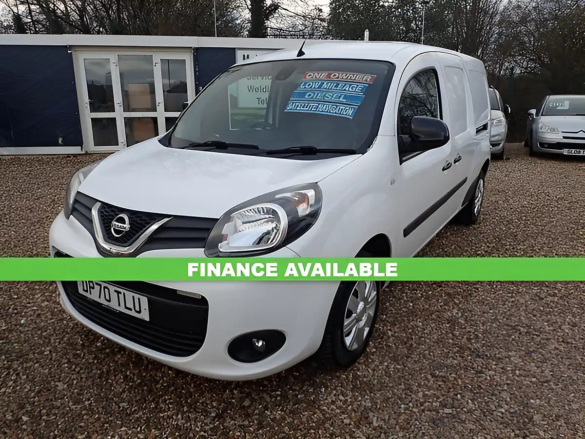 Used 2020 Nissan NV250 Tekna White - Front View
