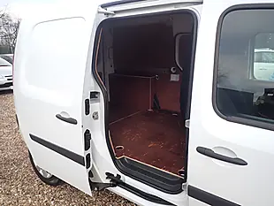 Used 2020 Nissan NV250 Tekna White - Interior and Exterior details 14