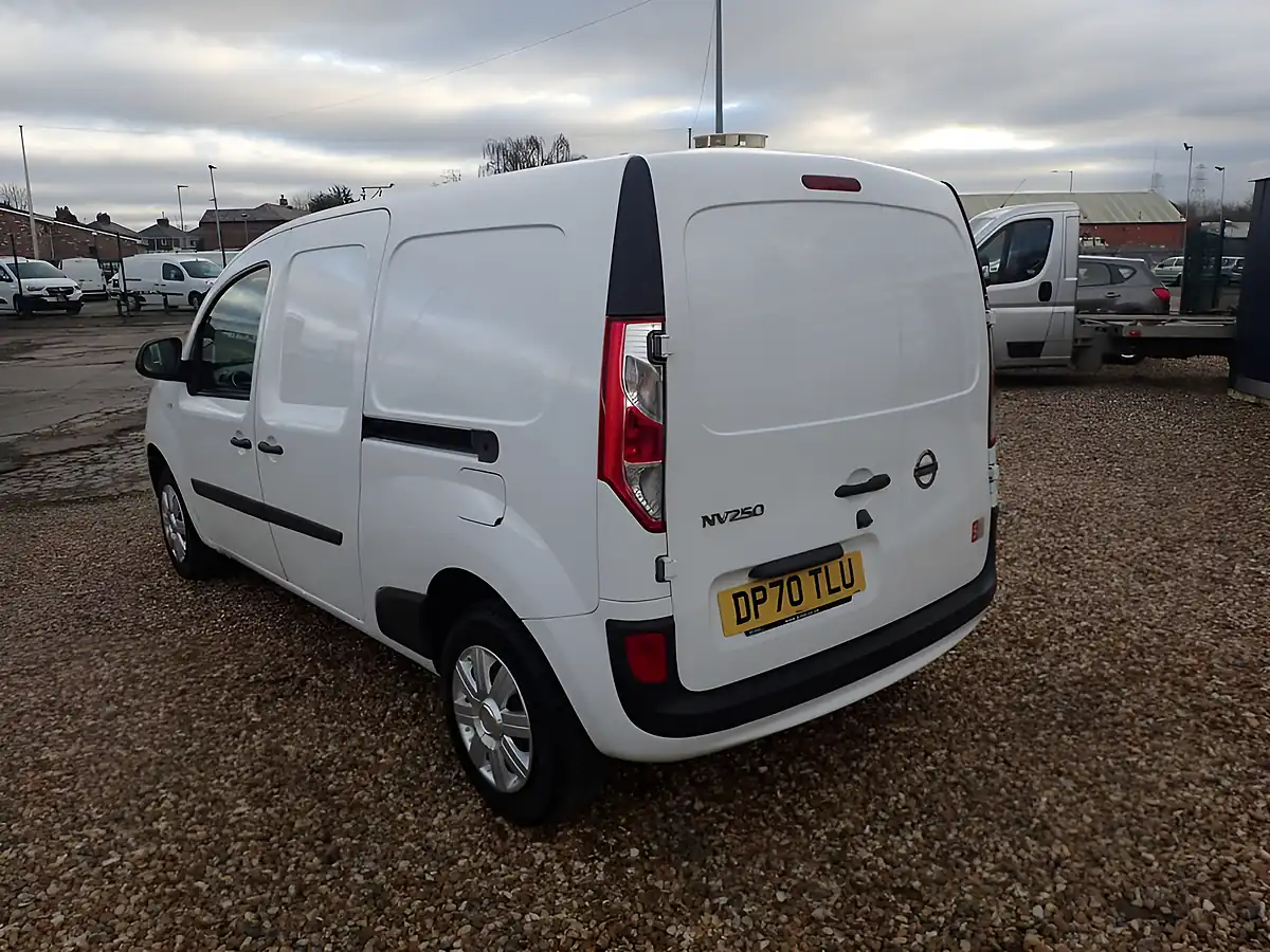 Used 2020 Nissan NV250 Tekna White - Interior and Exterior details 17