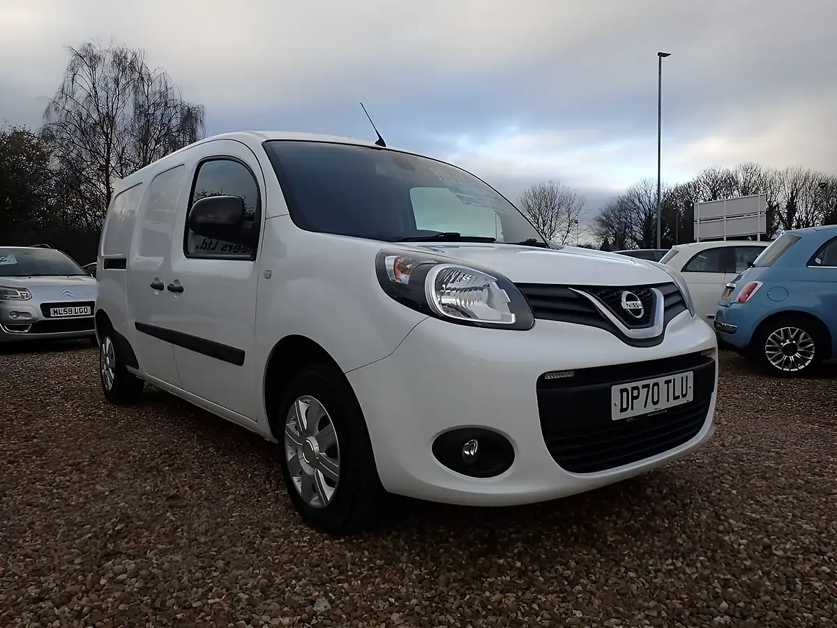 Used 2020 Nissan NV250 Tekna White - Interior and Exterior details 4