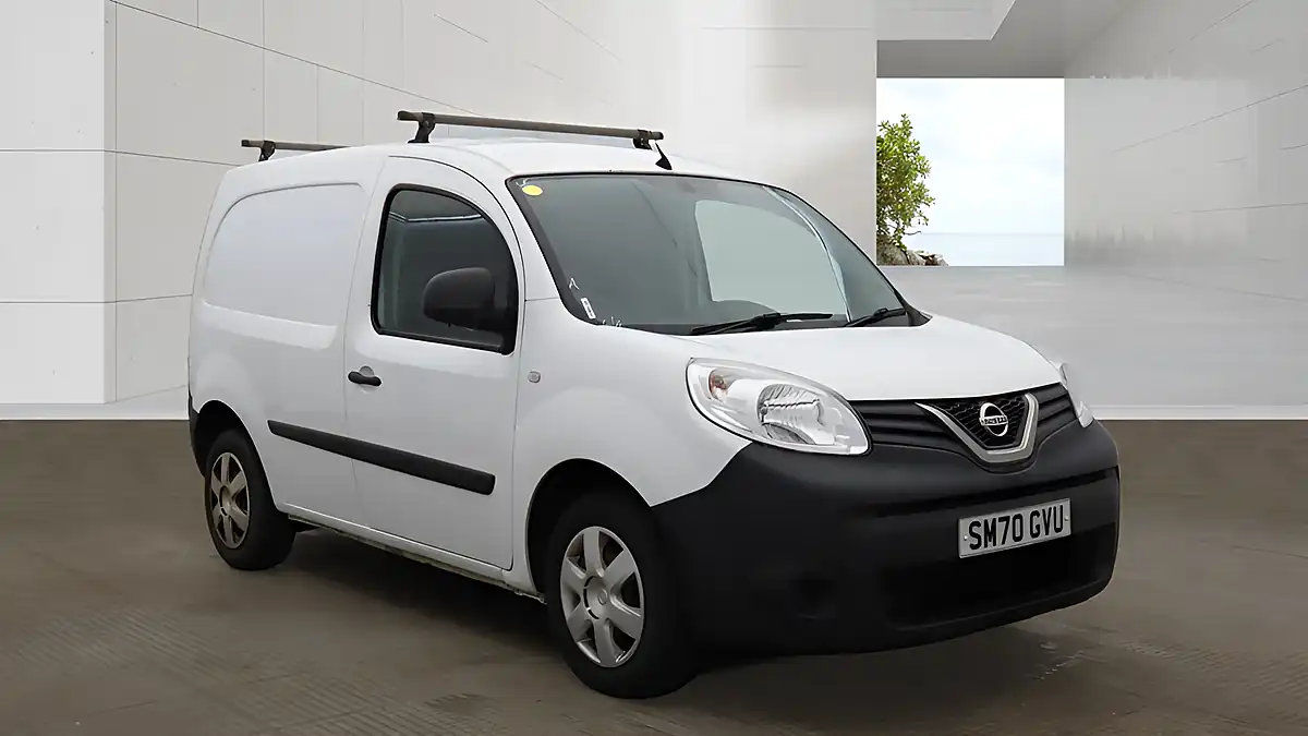 Used 2020 Nissan NV250 Visia White - Front View