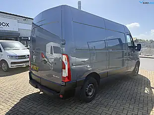 Used 2020 Nissan NV400 Acenta Grey - Interior and Exterior details 2