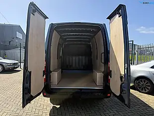 Used 2020 Nissan NV400 Acenta Grey - Interior and Exterior details 7