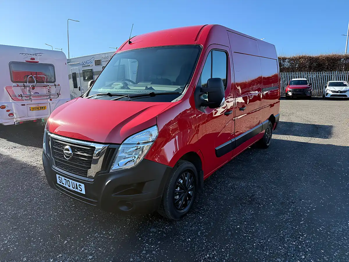 Used 2020 Nissan NV400 Acenta Red - Interior and Exterior details 3