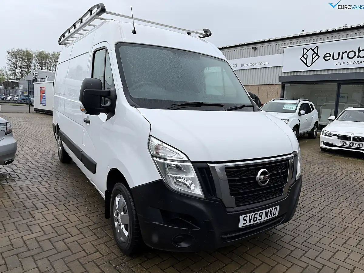 Used 2020 Nissan NV400 Acenta White - Front View