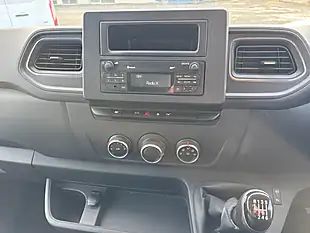 Used 2020 Nissan NV400 Acenta White - Interior and Exterior details 14