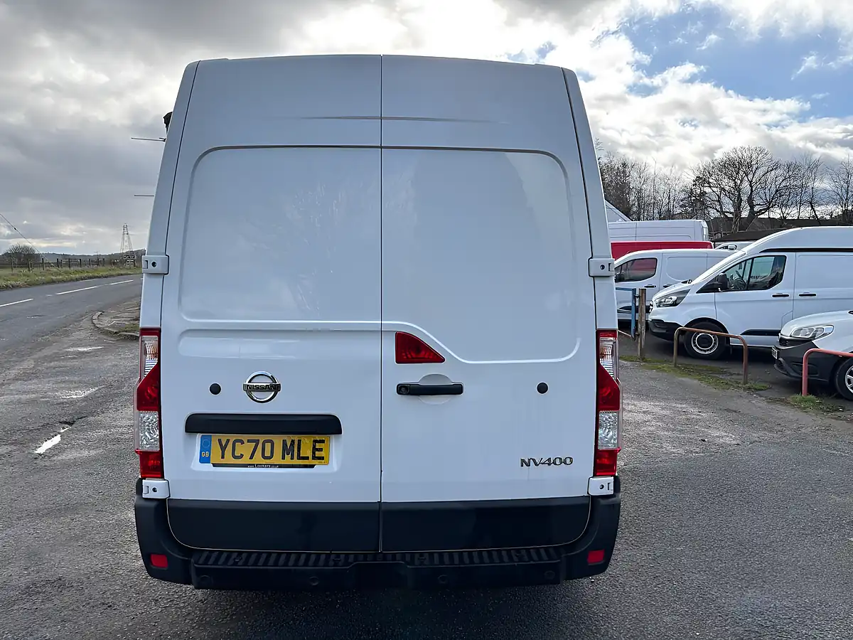 Used 2020 Nissan NV400 Acenta White - Interior and Exterior details 5