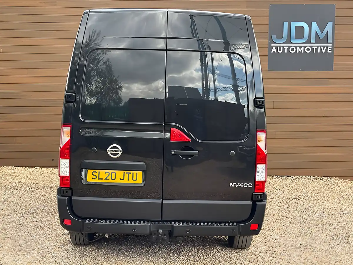 Used 2020 Nissan NV400 Tekna Black - Interior and Exterior details 4