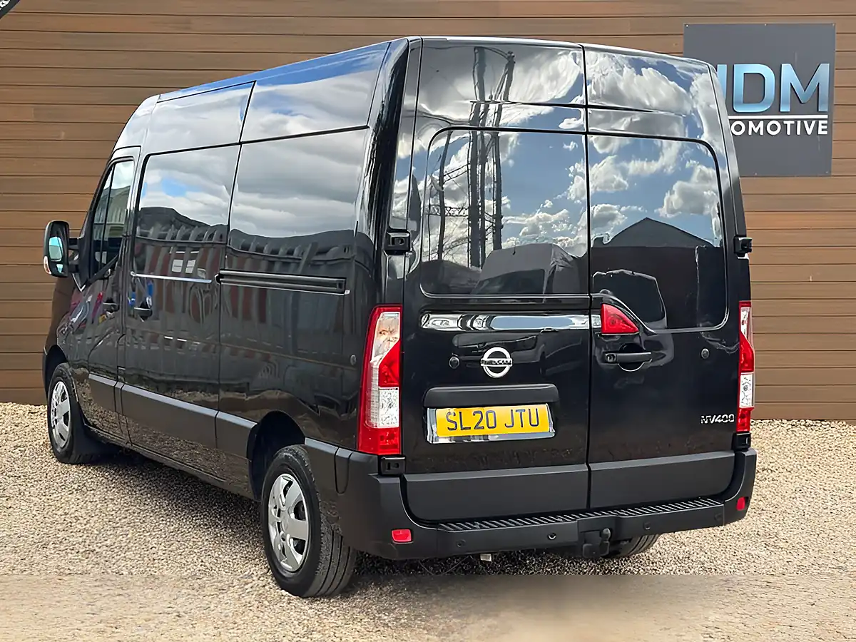 Used 2020 Nissan NV400 Tekna Black - Interior and Exterior details 7