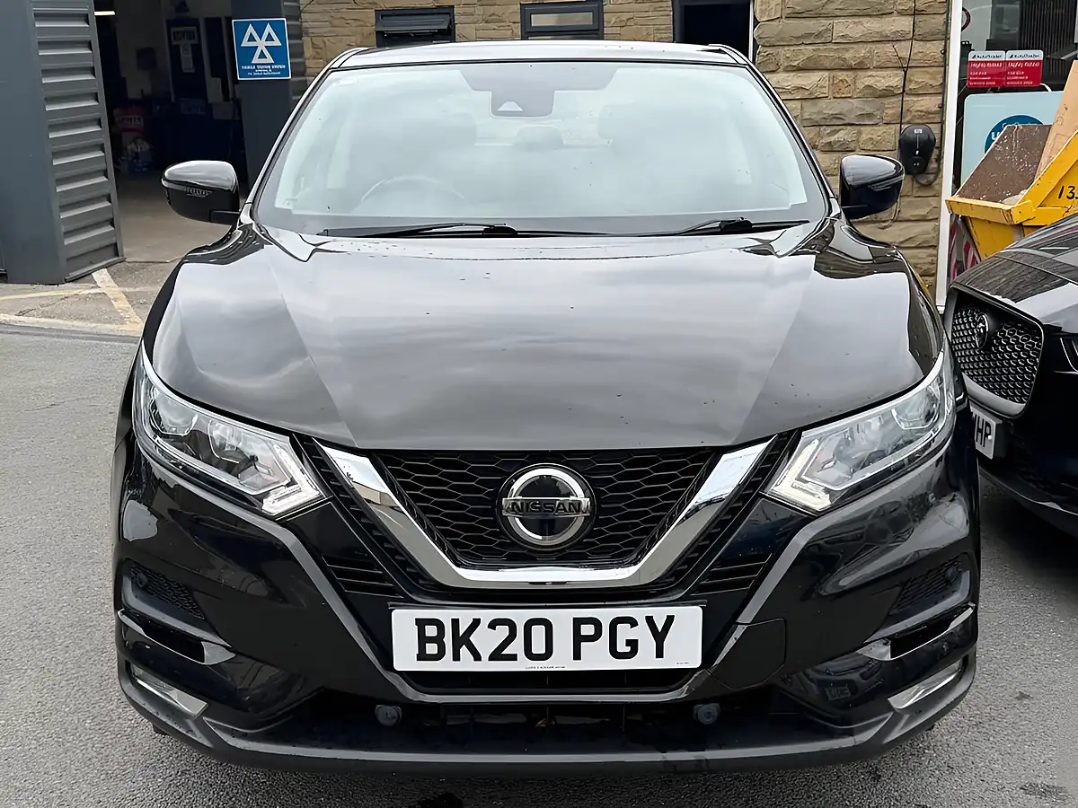 Used 2020 Nissan Qashqai Acenta Premium Black - Interior and Exterior details 2