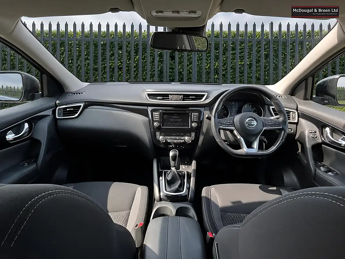 Used 2020 Nissan Qashqai Acenta Premium Black - Interior and Exterior details 11