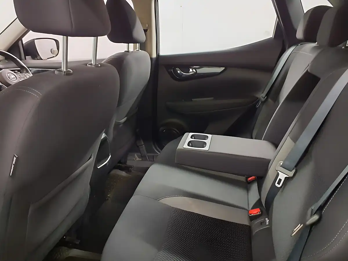 Used 2020 Nissan Qashqai Acenta Premium Black - Interior and Exterior details 8