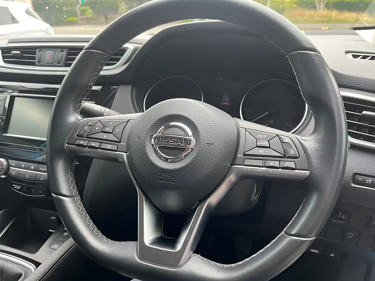 Used 2020 Nissan Qashqai Acenta Premium Blue - Interior and Exterior details 13