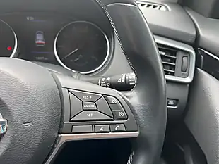 Used 2020 Nissan Qashqai Acenta Premium Blue - Interior and Exterior details 16