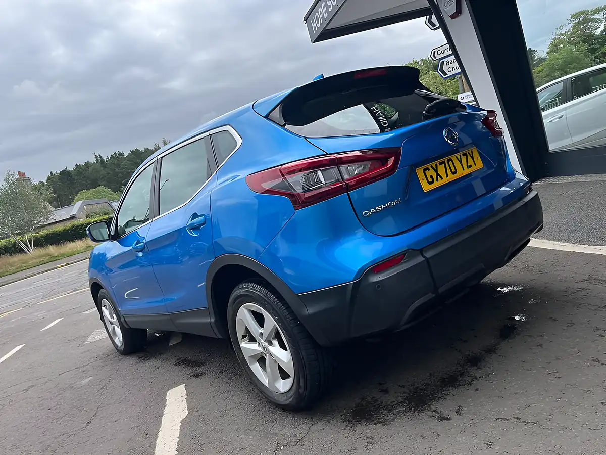 Used 2020 Nissan Qashqai Acenta Premium Blue - Interior and Exterior details 3