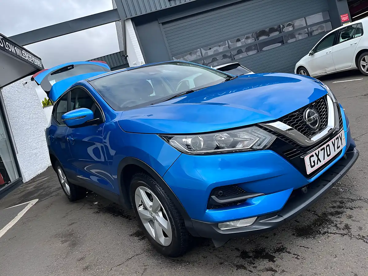 Used 2020 Nissan Qashqai Acenta Premium Blue - Interior and Exterior details 5