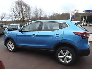 Used 2020 Nissan Qashqai Acenta Premium Blue - Interior and Exterior details 11
