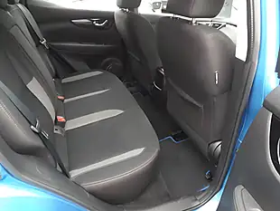 Used 2020 Nissan Qashqai Acenta Premium Blue - Interior and Exterior details 12