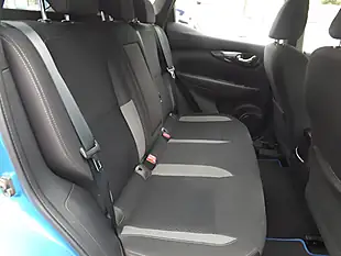 Used 2020 Nissan Qashqai Acenta Premium Blue - Interior and Exterior details 13