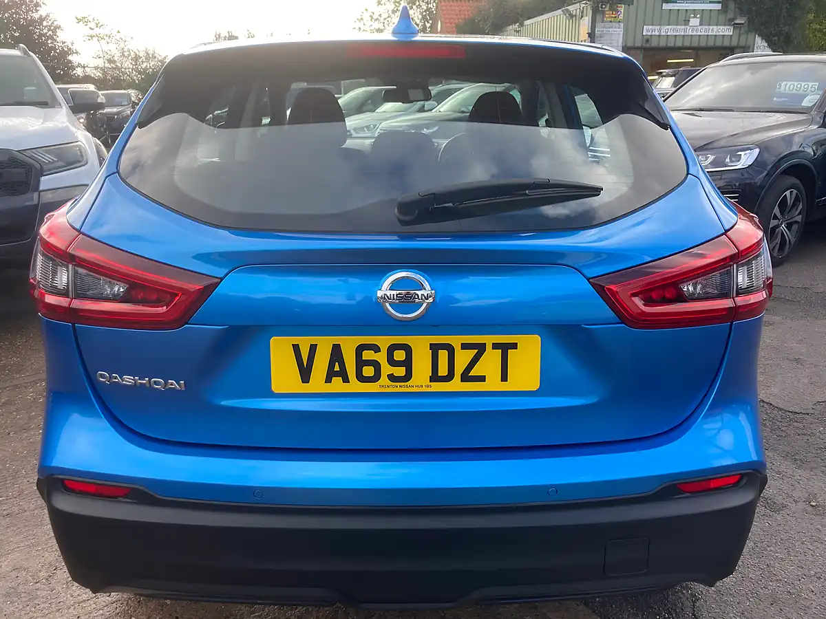 Used 2020 Nissan Qashqai Acenta Premium Blue - Interior and Exterior details 7