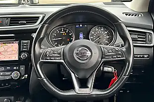Used 2020 Nissan Qashqai Acenta Premium Flame Red - Interior and Exterior details 10