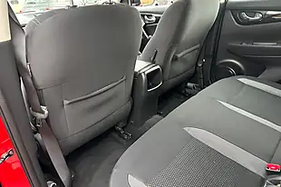 Used 2020 Nissan Qashqai Acenta Premium Flame Red - Interior and Exterior details 15