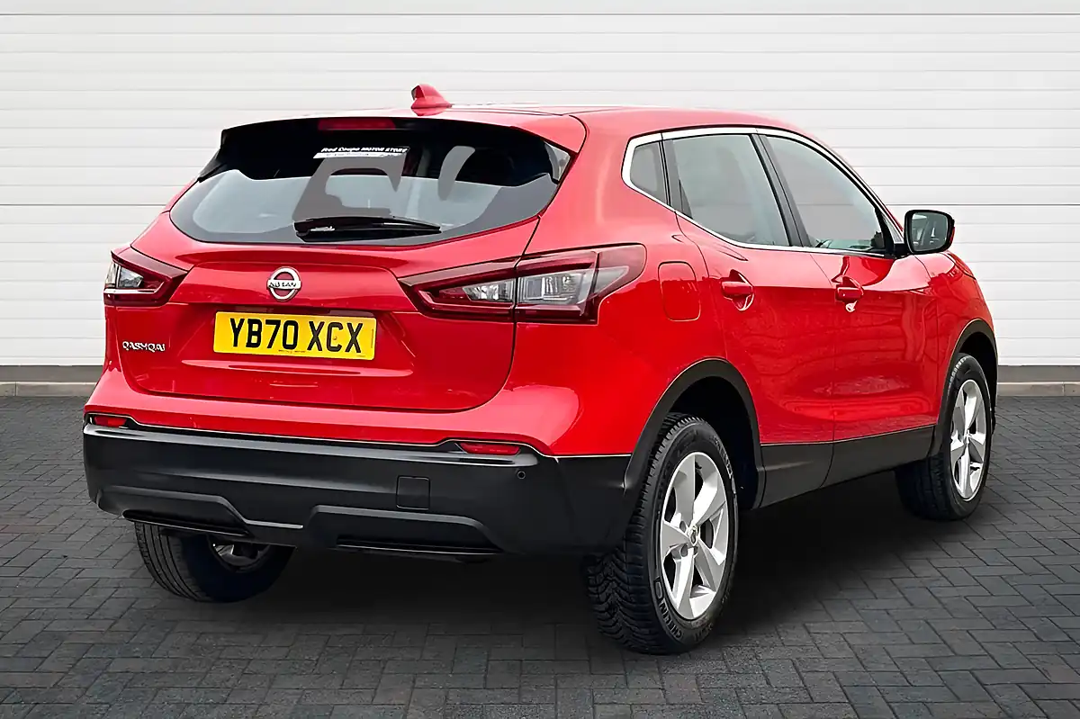 Used 2020 Nissan Qashqai Acenta Premium Flame Red - Interior and Exterior details 3