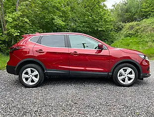 Used 2020 Nissan Qashqai Acenta Premium Magnetic Red - Interior and Exterior details 6
