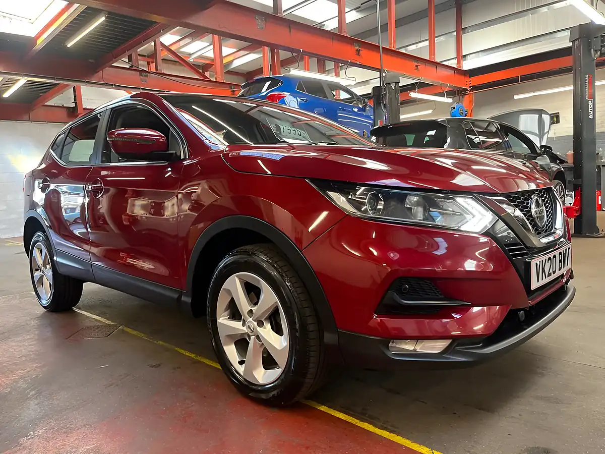 Used 2020 Nissan Qashqai Acenta Premium Red - Interior and Exterior details 11