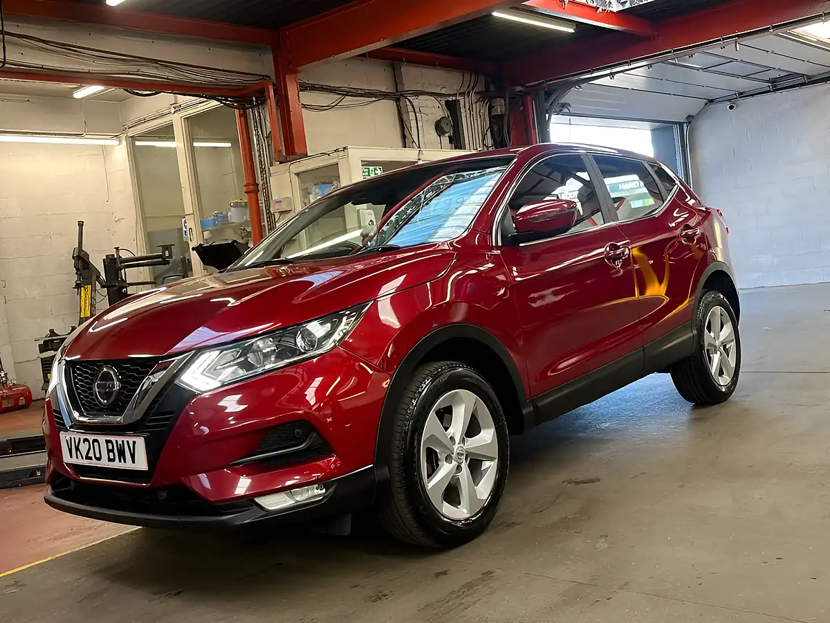 Used 2020 Nissan Qashqai Acenta Premium Red - Interior and Exterior details 17