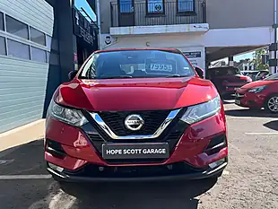 Used 2020 Nissan Qashqai Acenta Premium Red - Interior and Exterior details 9