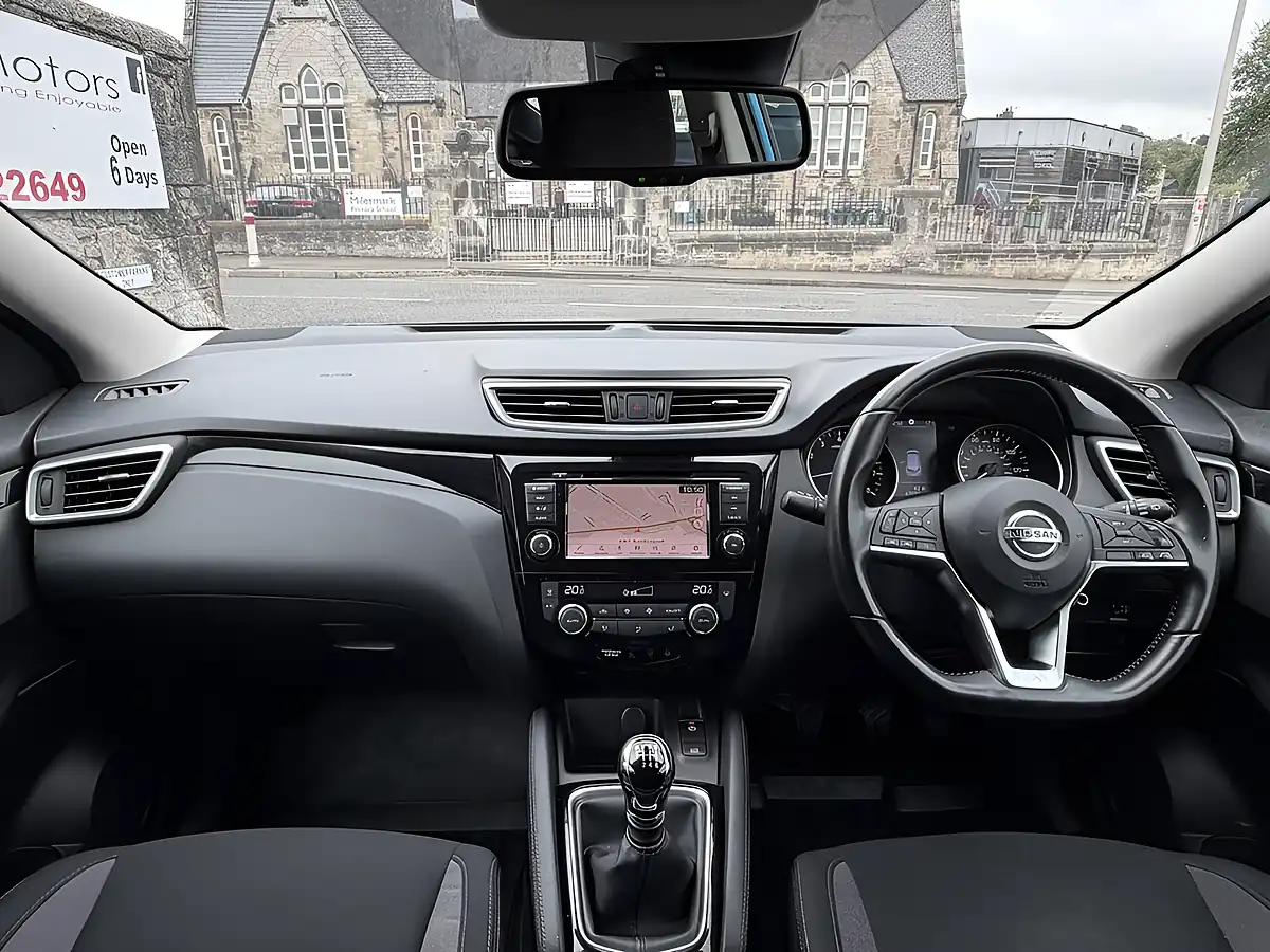 Used 2020 Nissan Qashqai Acenta Premium Vivid Blue - Interior and Exterior details 12