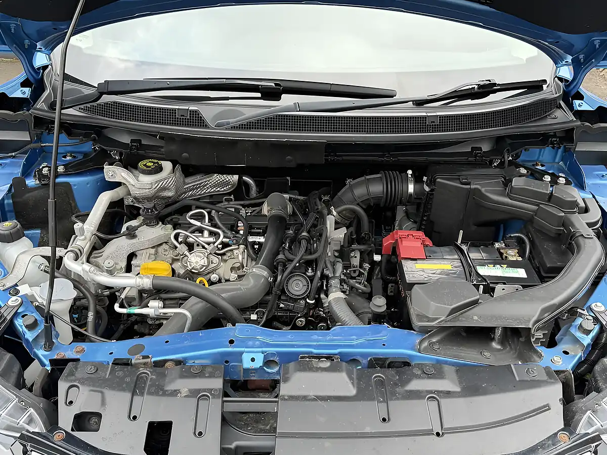Used 2020 Nissan Qashqai Acenta Premium Vivid Blue - Interior and Exterior details 15