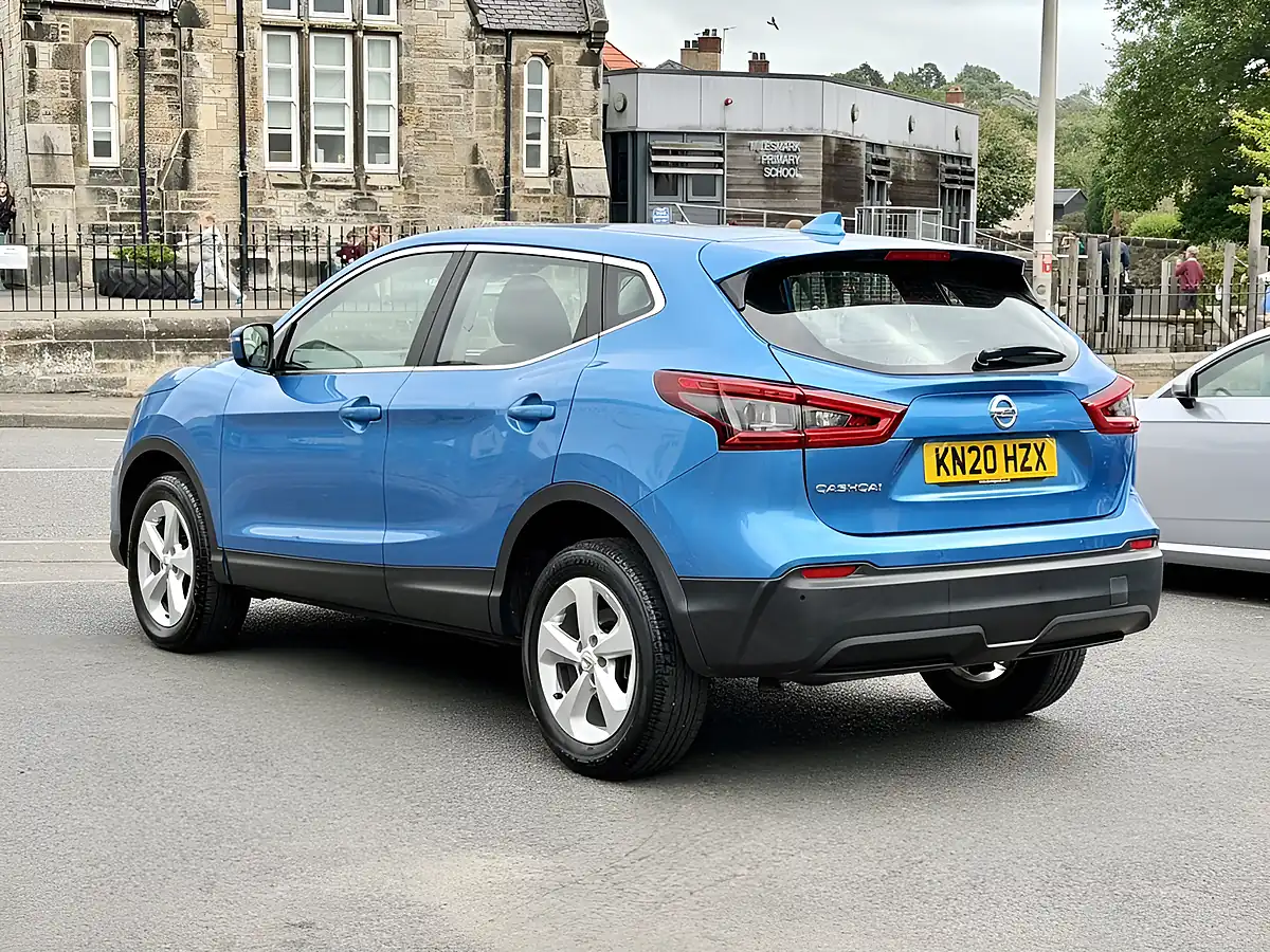 Used 2020 Nissan Qashqai Acenta Premium Vivid Blue - Interior and Exterior details 19